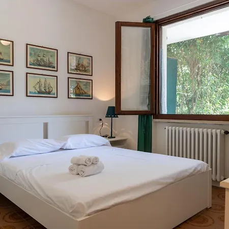 Apartment Il Sasso Manerba del Garda
